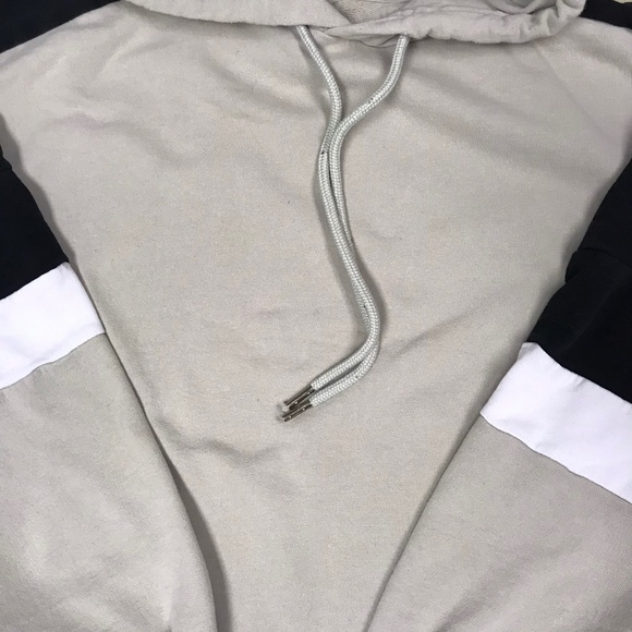 H&M Men’s Hoodie - Picture 9 of 15